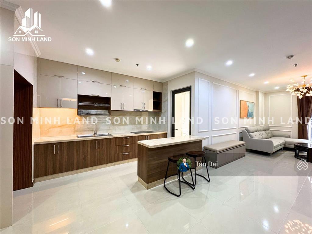 Kẹt tiền bán căn 2pn diện tích lớn 96m2  nội thất đẹp  nhà mới  đã có sổ tại hà đô q10. tấn đại
