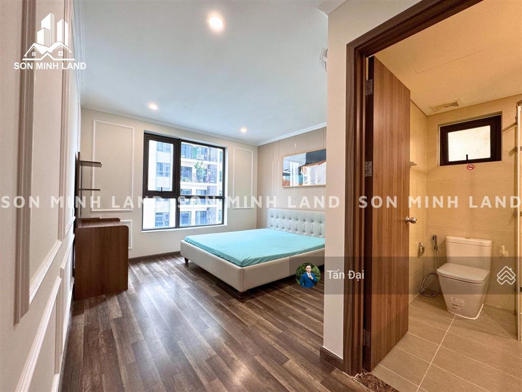 Kẹt tiền bán căn 2pn diện tích lớn 96m2  nội thất đẹp  nhà mới  đã có sổ tại hà đô q10. tấn đại