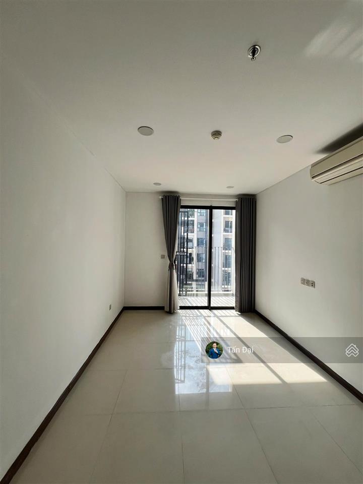 Bán gấp căn 1pn plus 61m2 nhà cơ bản view đẹp giá tốt tại hà đô q10. tấn đại
