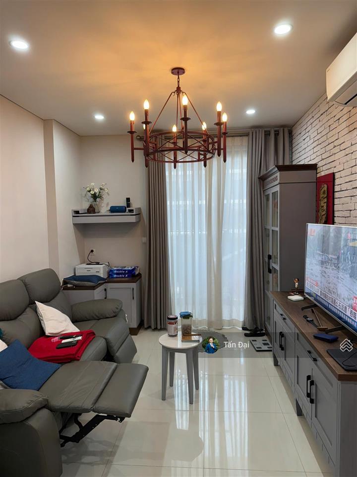 Kẹt tiền cần bán căn 1pn 53m2 full nội thất đẹp bc đông nam tại hà đô q10. tấn đại