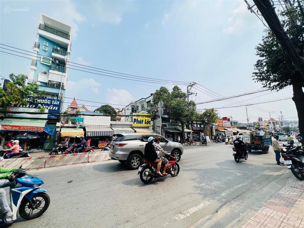Chính chủ bán căn mt huỳnh tấn phát, q7, dt 5x28m, 7,2x38m, 4.8x20m giá 16 tỷ
