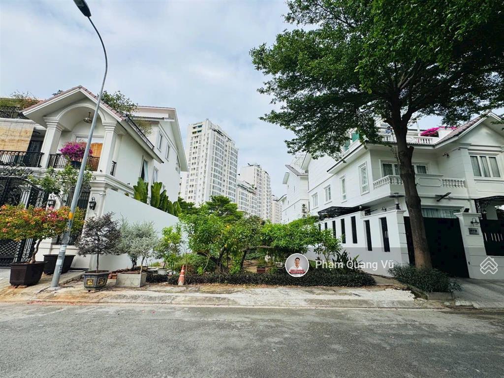 Chuyên bán đất nền sadeco nggt lk pmh, dt 12.5x20m, sổ hồng riêng, giá tốt nhất 118tr/m2