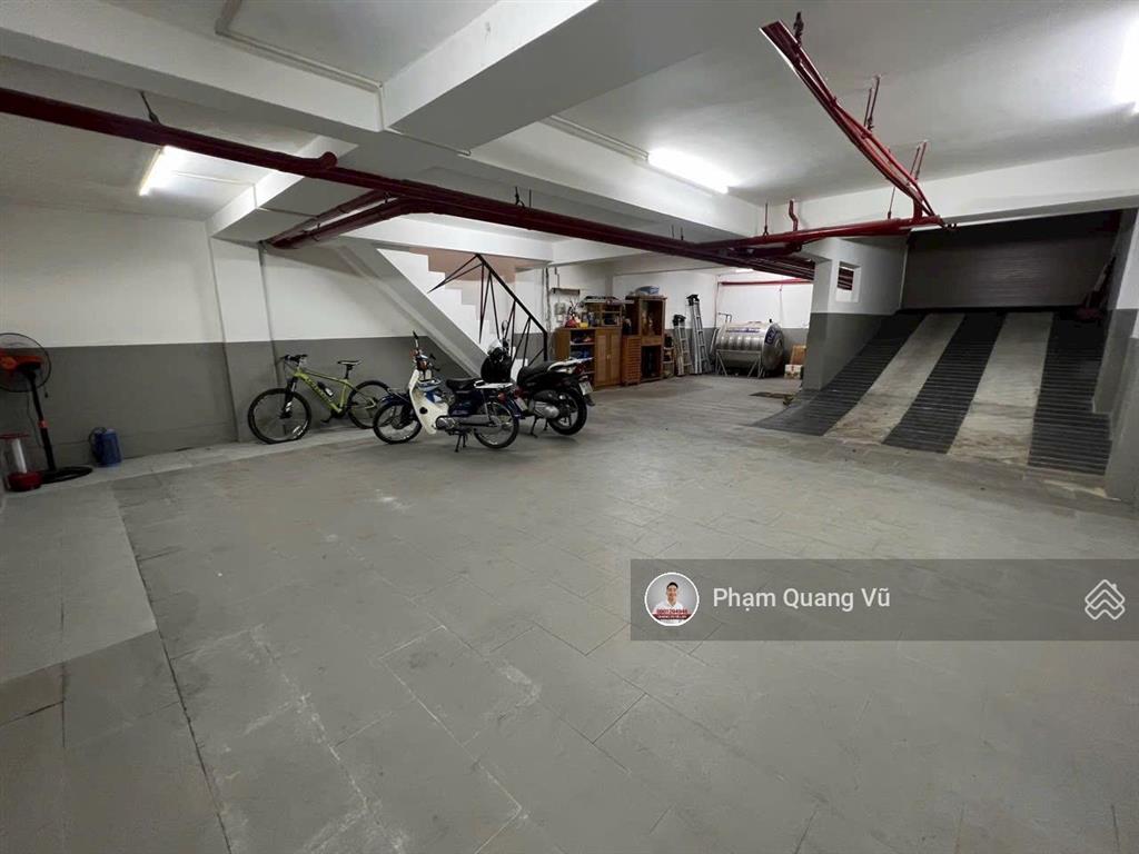 Chính chủ gửi bán căn biệt thự nam thiên khu cảnh đồi view công viên 8x18m giá tốt 45 tỷ