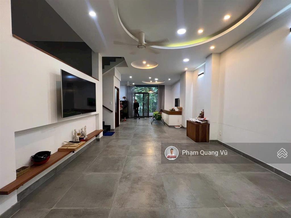 Chính chủ gửi bán căn biệt thự nam thiên khu cảnh đồi view công viên 8x18m giá tốt 45 tỷ