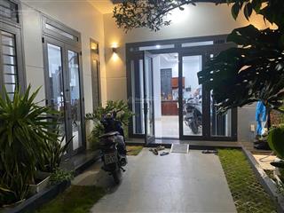 Bán biệt thự đẹp giá tốt gần phú mỹ hưng quận 7. giá 10 tỷ 500tr. (tl) dt 8,3m x 13,5m