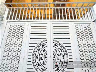 Bán nhà phố hoàn thiện mới pháp lý chuẩn chỉnh giá 3.85 tỷ