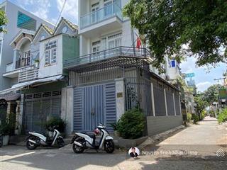 Bán nhà phố góc 2 mặt tiền đường trước nhà 10m