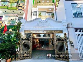 Bán nhà phố 100m2 xe hơi ngủ trong nhà cách quận 7 300m