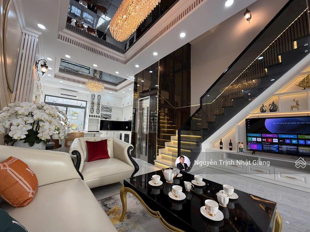 Bán biệt thự mini phong cách tân cổ điển cạnh công viên