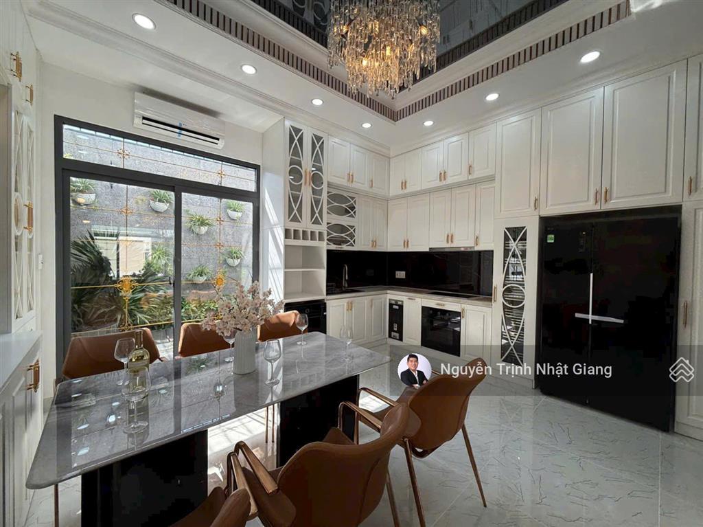 Bán biệt thự mini phong cách tân cổ điển cạnh công viên