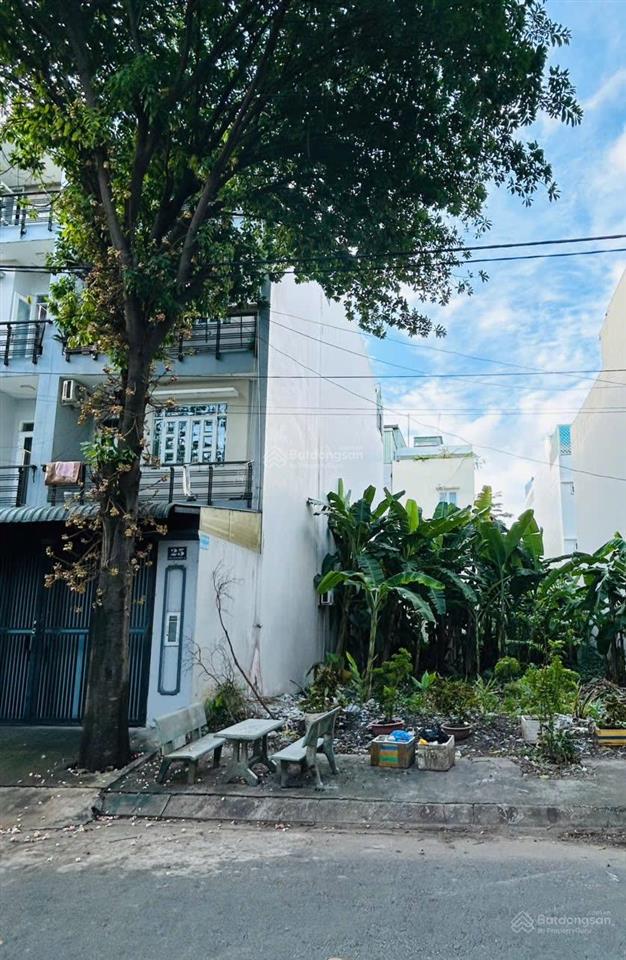 Bán lỗ lô đất đẹp đối diện công viên, dt 5x24(120m2) giá 4,7tỷ nền rẻ duy nhất tại dự án