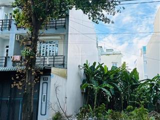 Bán lỗ lô đất đẹp không cống tụ, dt 5x24(120m2) giá 4tỷ950 tỷ gần trường duy nhất 1 nền