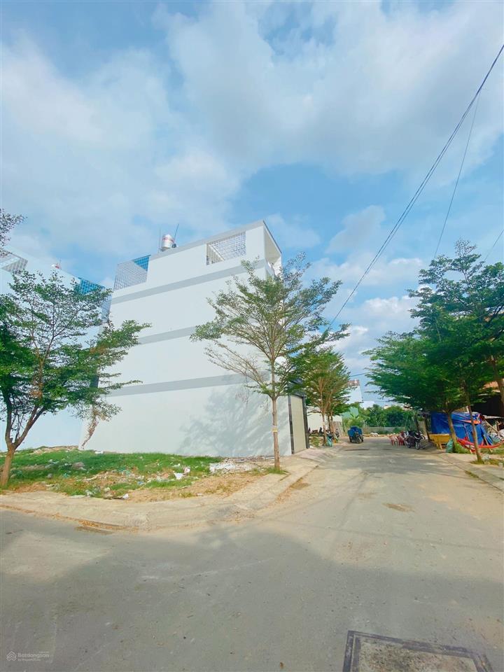 Chỉ còn 1 nền sổ đỏ sài gòn mới nhà bè, 54.4m² hướng tây, giá 4 tỷ 4  0938 940 *** em khoa