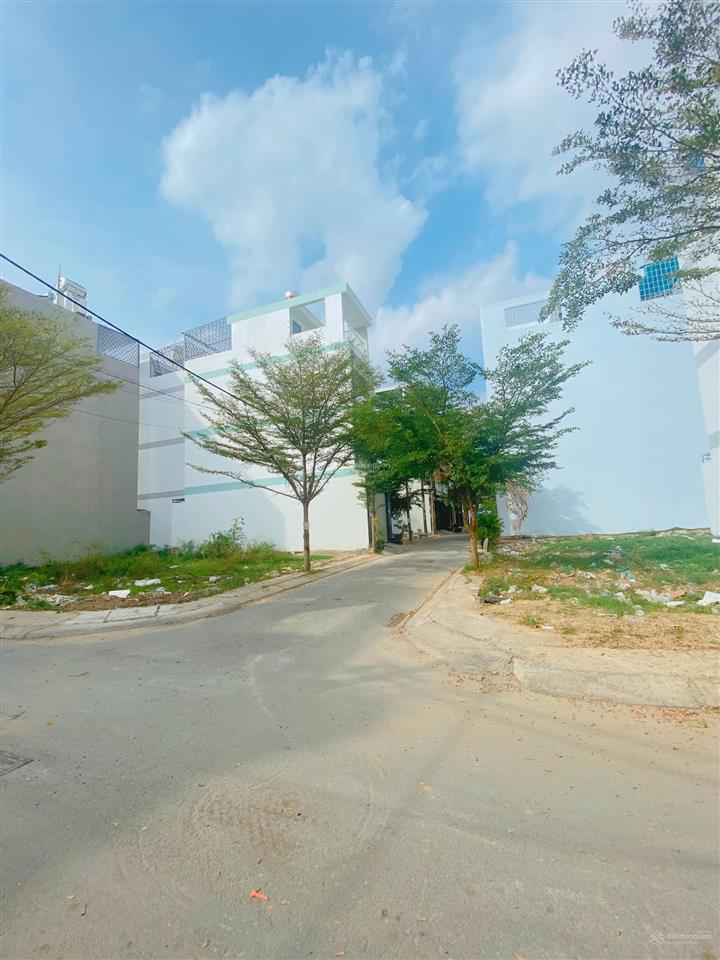 Chỉ còn 1 nền sổ đỏ sài gòn mới nhà bè, 54.4m² hướng tây, giá 4 tỷ 4  0938 940 *** em khoa