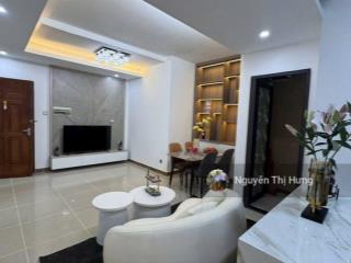 Cho thuê căn hộ đức khải q762m2,2pn,2wc+ căn góc+full ntgiá  chốt  11tr / tháng .