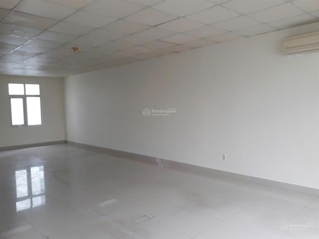 Cho thuê văn phòng khu thương mại phú mỹ hưng quận 7, giá thuê 18 triệu/tháng