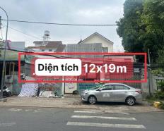 Bán lô đất biệt thự mặt tiền đường số 40 khu tân quy đông, quận 7, dt 12x19, dtcn 228m2. 0919 483 ***