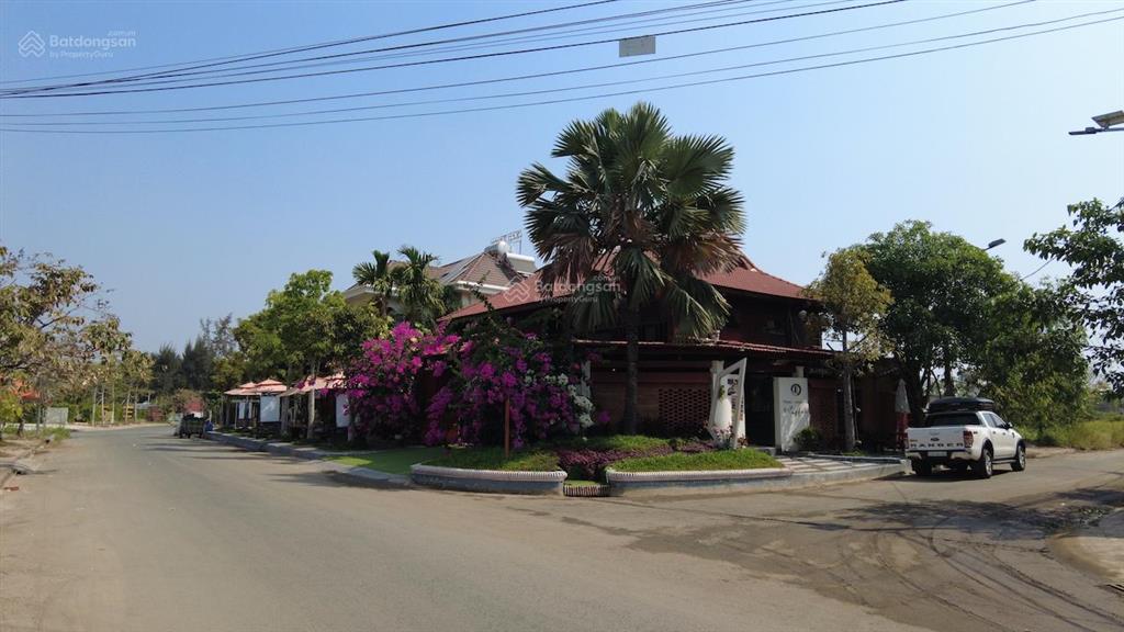 Bán gấp nền nhà phố view công viên kdc cotec nhà bè, đường trước nhà rộng 14m.  0934 080 ***