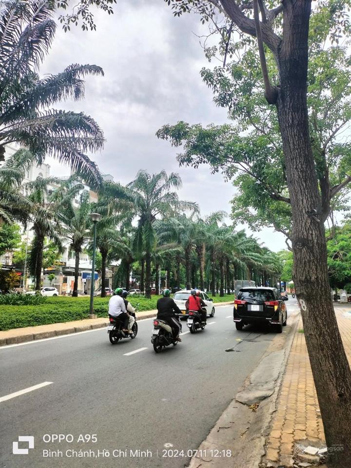 Căn hộ hoàng tháp, 97m2, 3pn, sổ hồng giá 4.5 tỷ. ms viêm 0938 971 ***