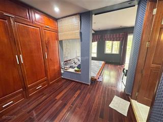 Cần bán nhà kdc trung sơn, 5x20m 4 lầu, 5pn sổ hồng giá 17.8 tỷ,  xem nhà ms viêm 0938 971 ***