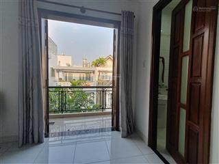 Căn hộ dịch vụ cho thuê, giá 6tr, đầy đủ nội thất 50m2 có ban công, ms viêm 0938 971 ***