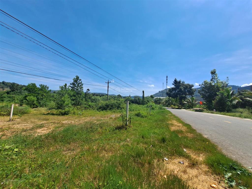 Chính chủ bán đất mt đường nhựa lớn 20m, 228.4m2, gần ub xã đạ tồn, giá 670 tr ms viêm 0938 971 ***