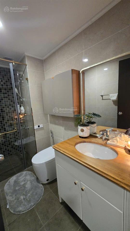 Bán căn hộ 3pn 2wc, 115m2 chung cư the tresor, bến vân đồn, quận 4 giá chỉ 13,9 tỷ.  0909 024 ***