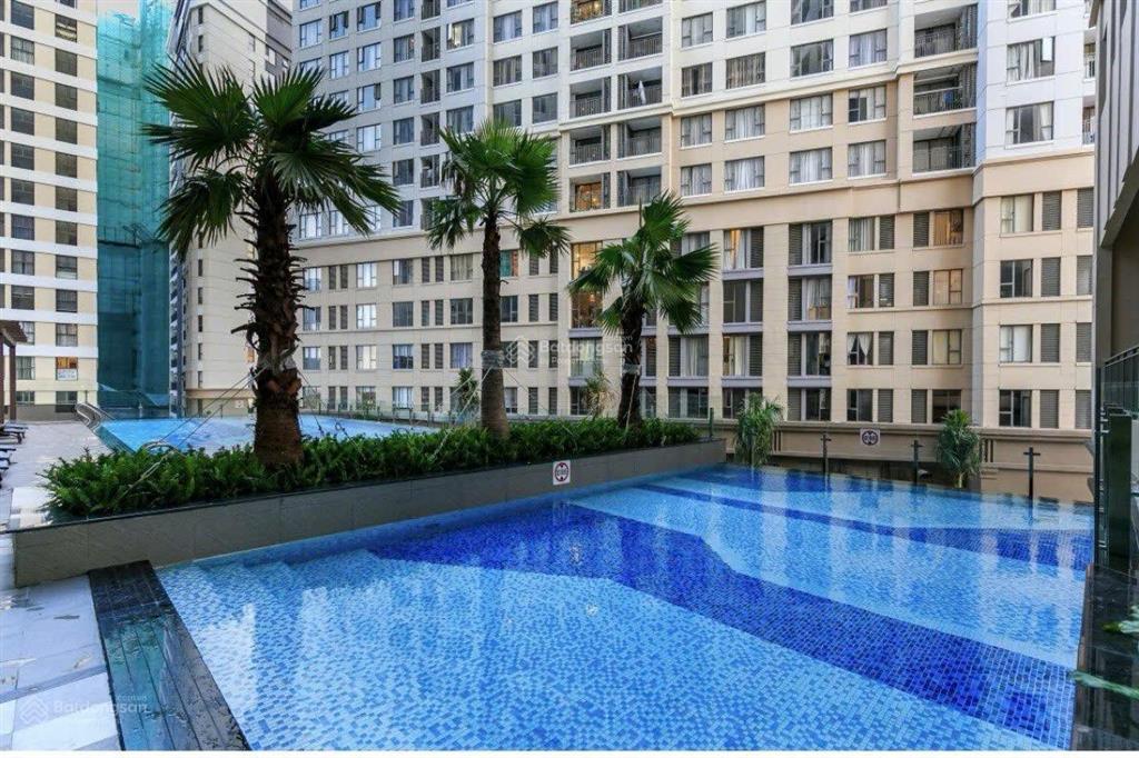 Bán studio 43m2 tại saigon royal residence quận 4 giá chỉ 4,2 tỷ.  0909 024 ***
