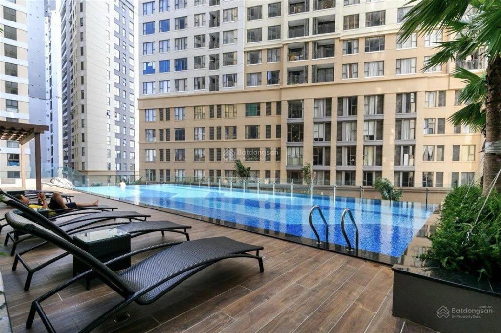 Bán studio 43m2 tại saigon royal residence quận 4 giá chỉ 4,2 tỷ.  0909 024 ***