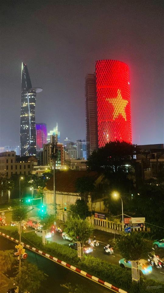 Bán studio 43m2 tại saigon royal residence quận 4 giá chỉ 4,2 tỷ.  0909 024 ***