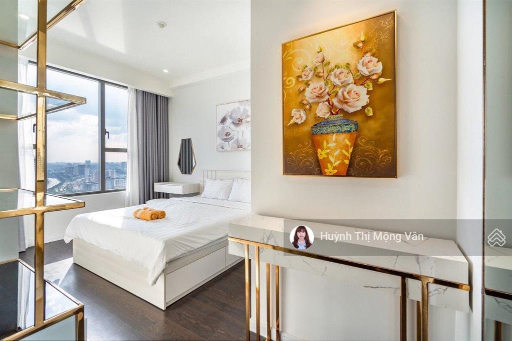 Cần cho thuê nhanh căn hộ 3pn  2wc the tresor quận 4 giá tốt.  0909 024 ***