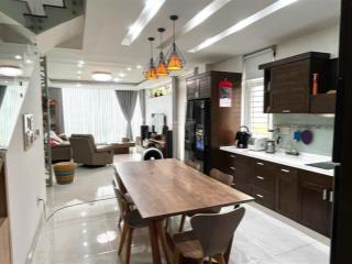 Bán nhà 1 hầm 1 trệt 3 lầu góc 2 mặt tiền đường số 21 diện tích 5x23 giá 19 tỷ