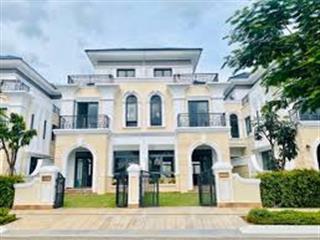 Bán căn verosa bt song lập 15x20 giá 40 tỷ hồ bơi hỗ trợ vay ngân hàng thiết kế siêu đẹp .
