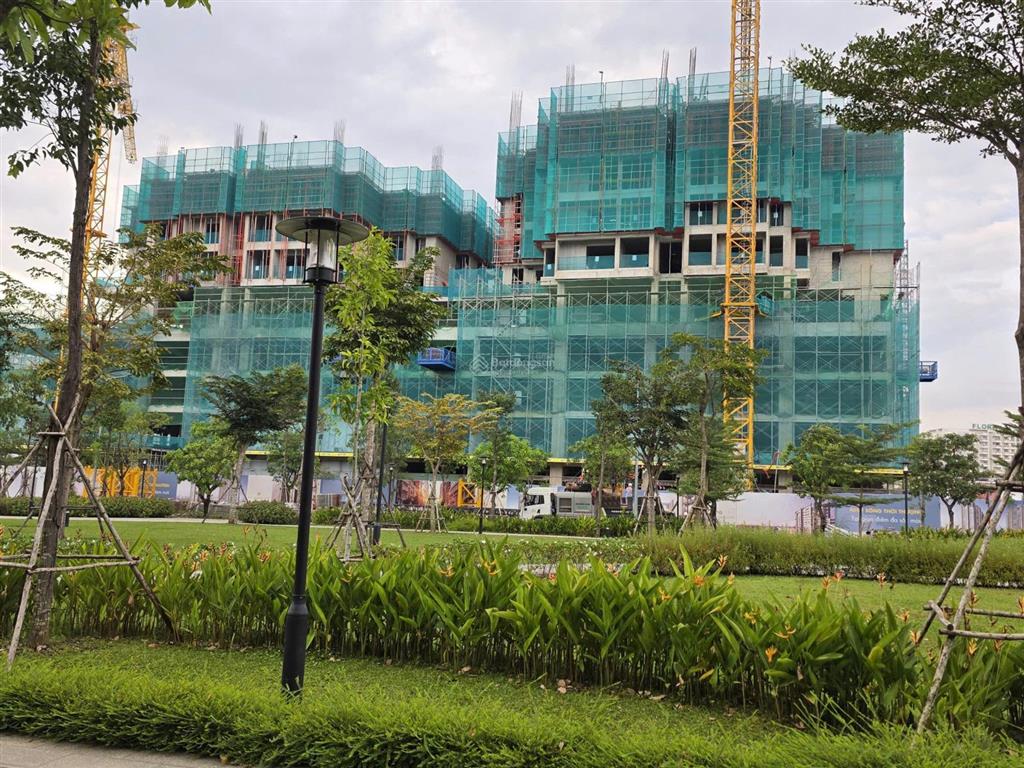 Bán nhanh căn masteri grand view lp 4pn giá 17.2 ty thanh toán 20% 3.4 tỷ nay cắt lỗ bán 3 tỷ.