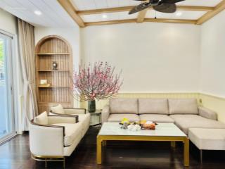 Cần bán biệt thự liên kế nam viên, sát công viên, p tân phú, quận 7  0919 582 ***