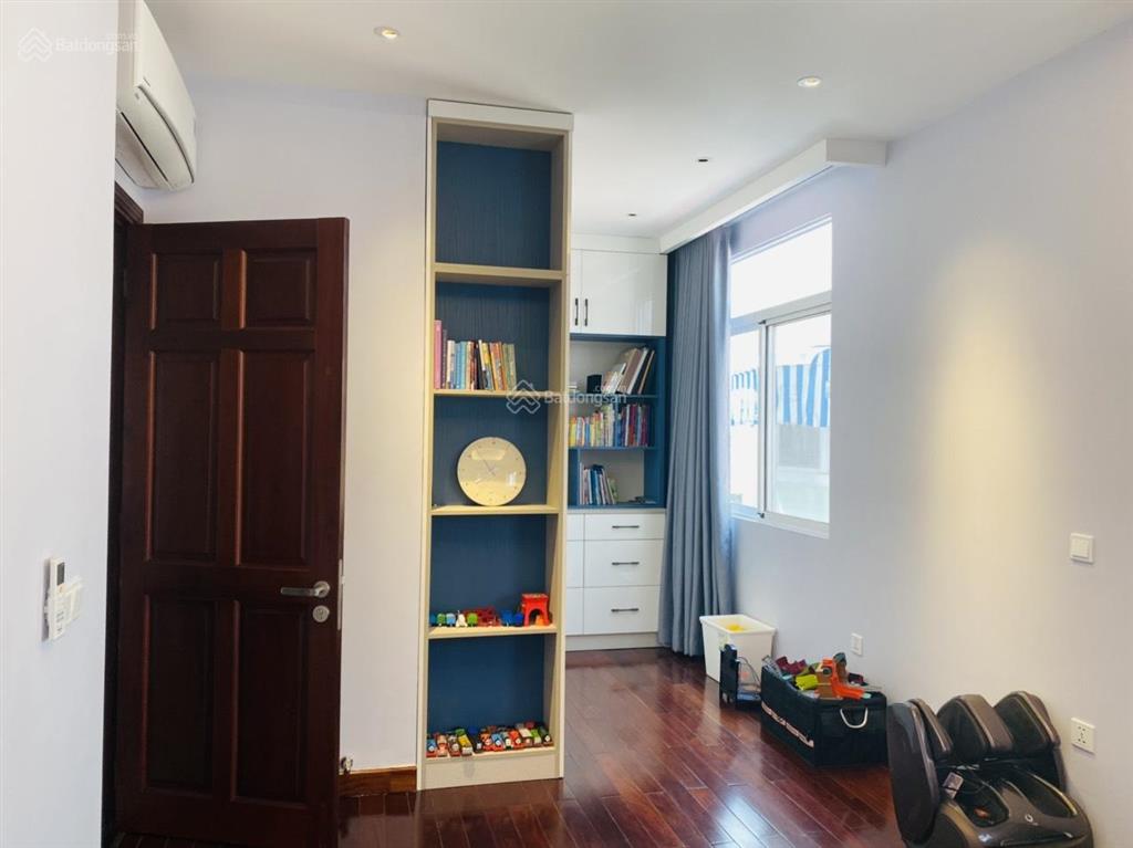 Chính chủ bán căn biệt thự mỹ thái 1 p tân phú, q7, nhà mặt tiền cực kỳ thoáng.  0919 582 ***