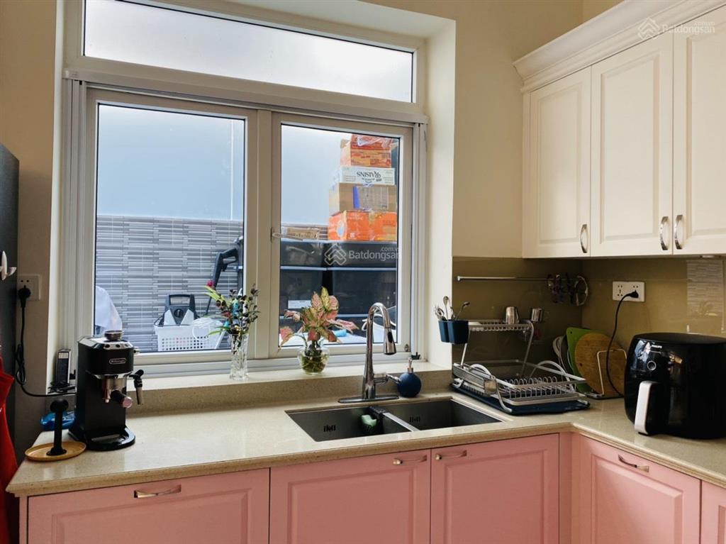 Chính chủ bán căn biệt thự mỹ thái 1 p tân phú, q7, nhà mặt tiền cực kỳ thoáng.  0919 582 ***