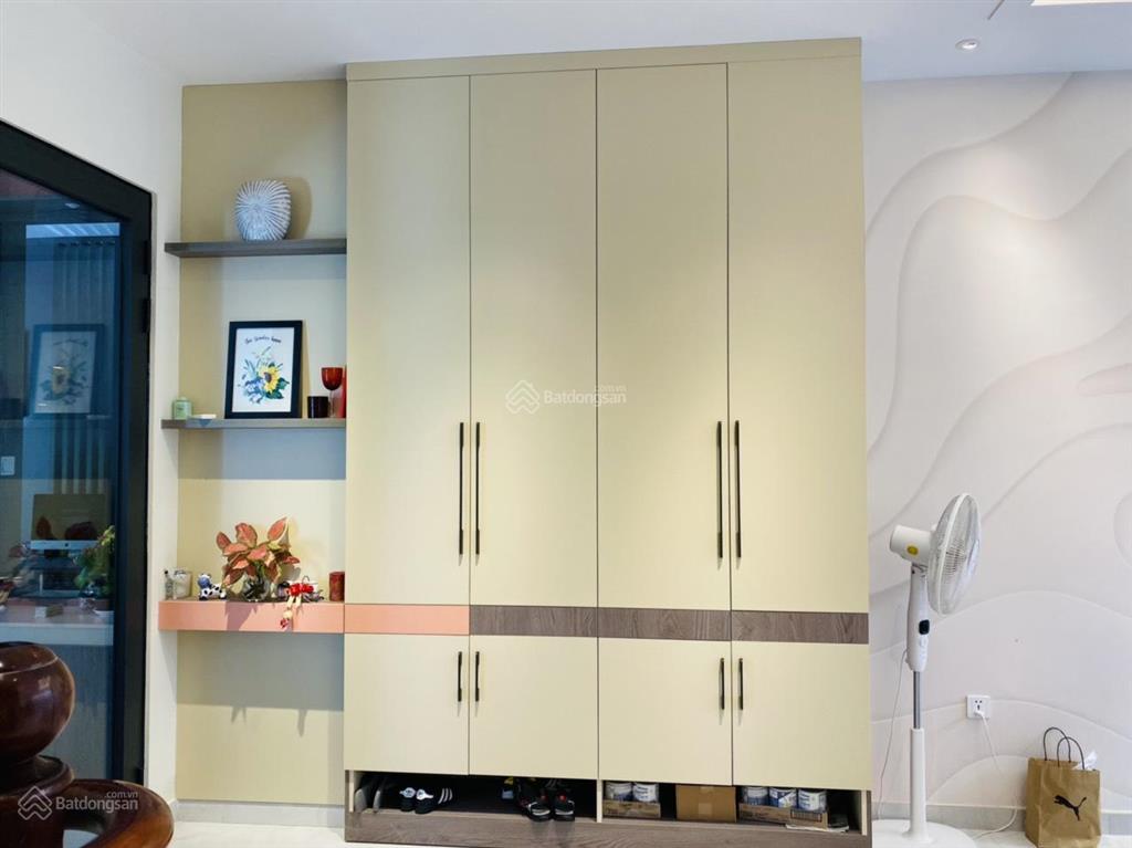 Chính chủ bán căn biệt thự mỹ thái 1 p tân phú, q7, nhà mặt tiền cực kỳ thoáng.  0919 582 ***