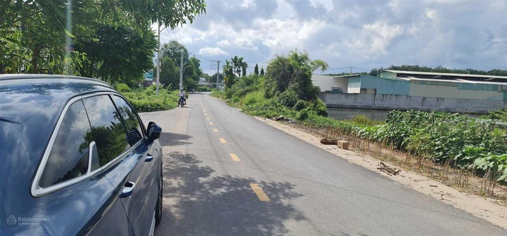 Cho thuê giá rẻ 20tr 6000m2 đất có 500m2 thổ cư. mặt đường xe tải, tiện làm kho xưởng  0987 899 ***