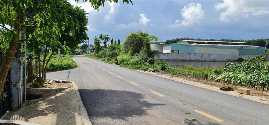 Cho thuê giá rẻ 20tr 6000m2 đất có 500m2 thổ cư. mặt đường xe tải, tiện làm kho xưởng  0987 899 ***