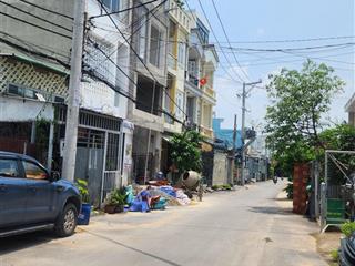 Nhà cấp 4 84m2 ngang 5m vuông a4. 1 đời chủ. giá tốt nhất khu, tiện xây mới, đầu tư