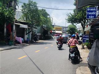 Biệt thự góc đường linh đông với đường 30 tiện xây mới hoặc phân lô dt 176m2 ngang 8m