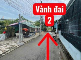 Hiếm. đất đẹp hẻm xe tải quay đầu, cách cc4s 50m, phạm văn đồng 300m dt 70.9m2  tây bắc