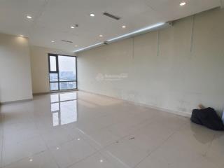 Cho thuê văn phòng golden king pmh 45m2 căn góc, rộng thoáng mát .