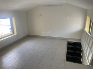Cho thuê căn hộ cư xá lý chính thắng, 70m2, giá 15 triệu/th.  0908 155 ***