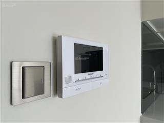 Cho thuê căn hộ 3pn, dt 95m2,nhà mới view đẹp, giá 18 triệu/th,  0908 155 ***