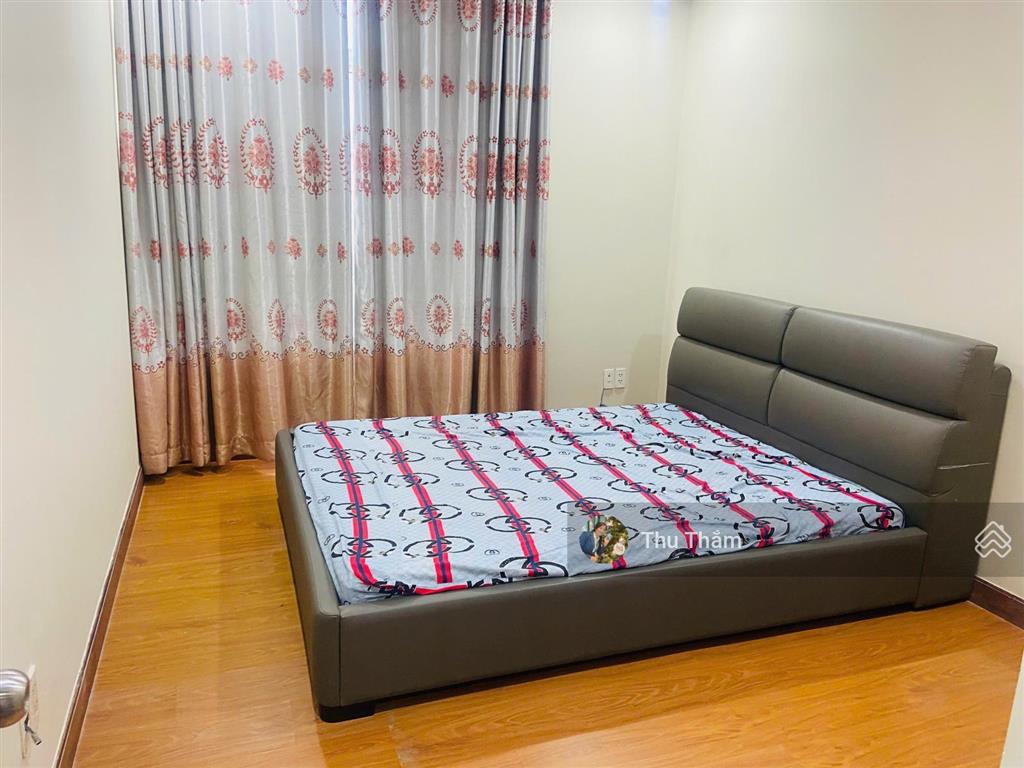 Cho thuê căn duplex cc giai việt, 295m2, full nội thất, 6pn nhà mới, đẹp, căn góc giá chỉ 22tr