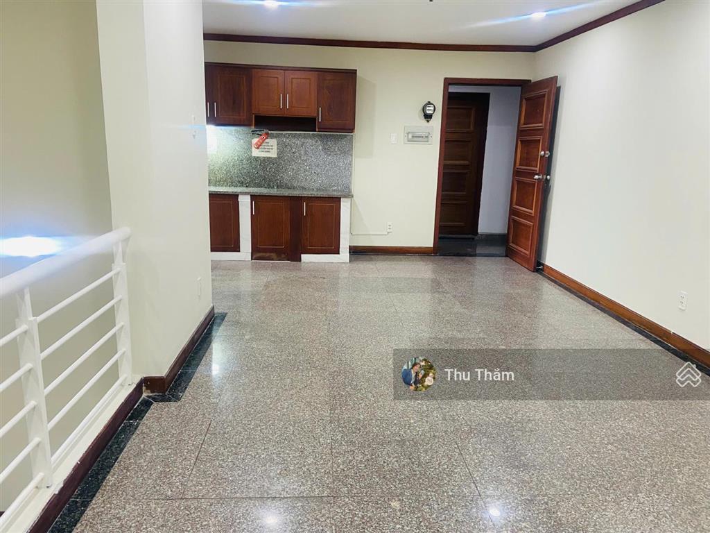 Cho thuê căn duplex cc giai việt, 295m2, full nội thất, 6pn nhà mới, đẹp, căn góc giá chỉ 22tr