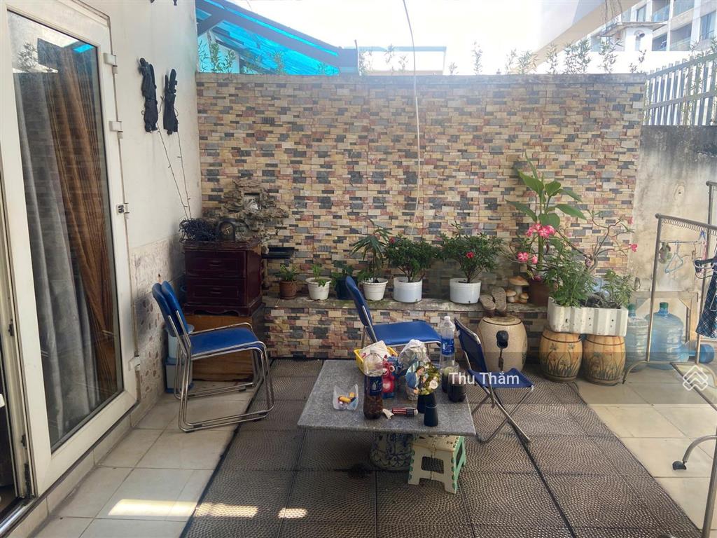 Bán penhouse chung cư vạn đô, bến vân đồn, 171m2, sổ hồng full nội thất  0908 155 ***