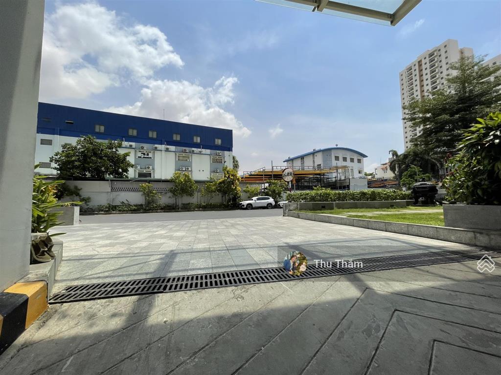 Bán căn hộ 2 phòng ngủ de capella, 80m2, view đẹp, nhà mới có nội thất, đang chờ nhận sổ hồng!